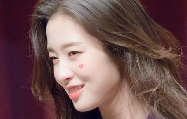 OH MY GIRL Arin