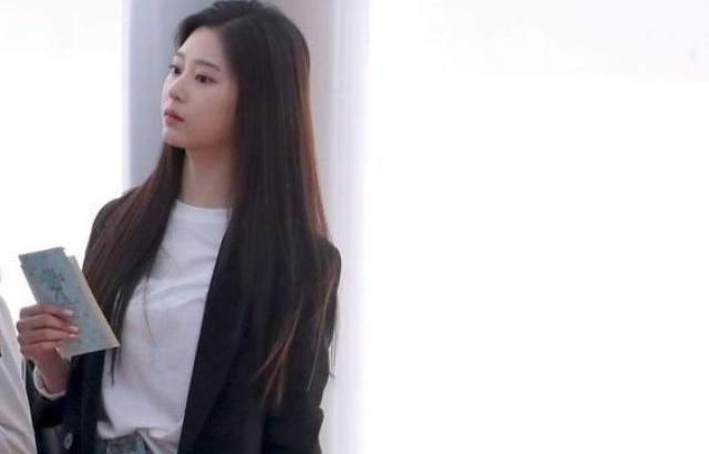 김민주