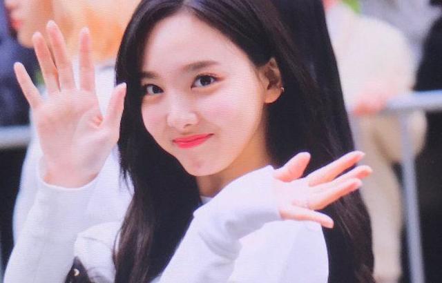 트와이스 나연