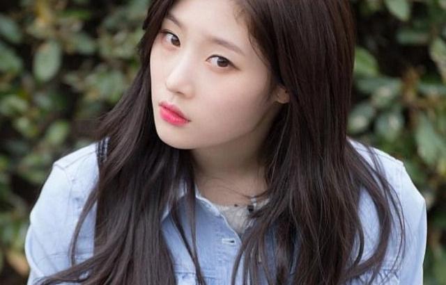 정채연