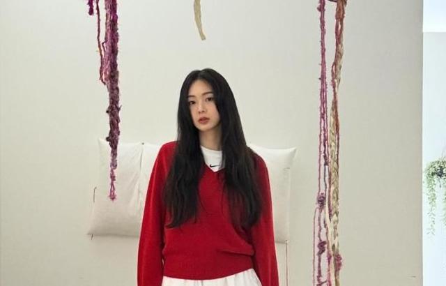 금새록