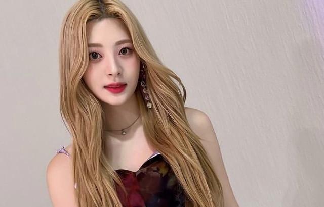 STAYC SIEUN
