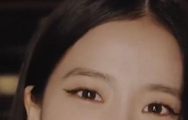BLACKPINK JISOO