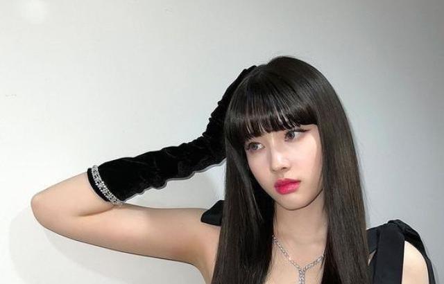 스테이씨 윤