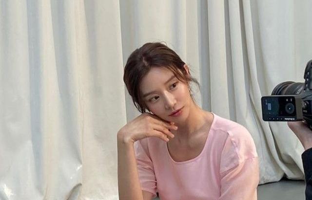 이주빈 마리끌레르
