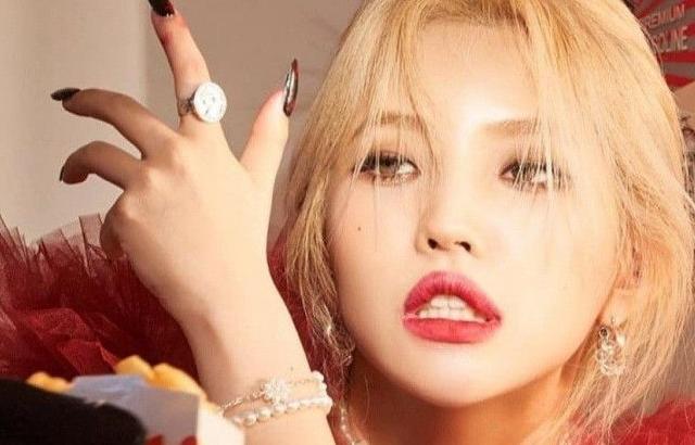 (G)I-DLE soyeon