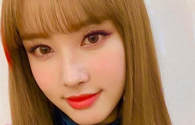 스테이씨 윤