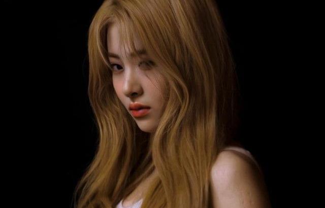 LE-SSERAFIM Yunjin