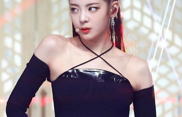 ITZY 리아