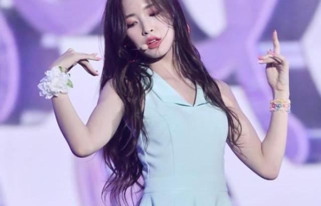 Oh My Girl Arin
