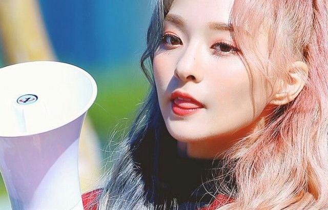 프로미스나인 이나경