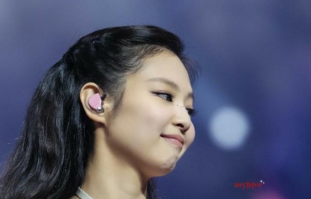 BLACKPINK JENNIE