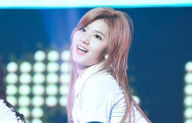 TWICE 사나