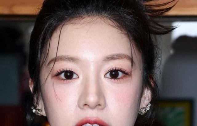 고윤정 샤넬