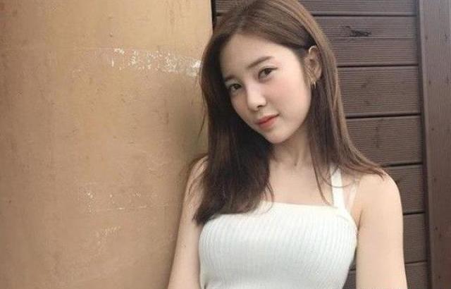 윤채경