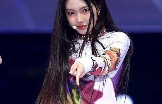 NewJeans hyein