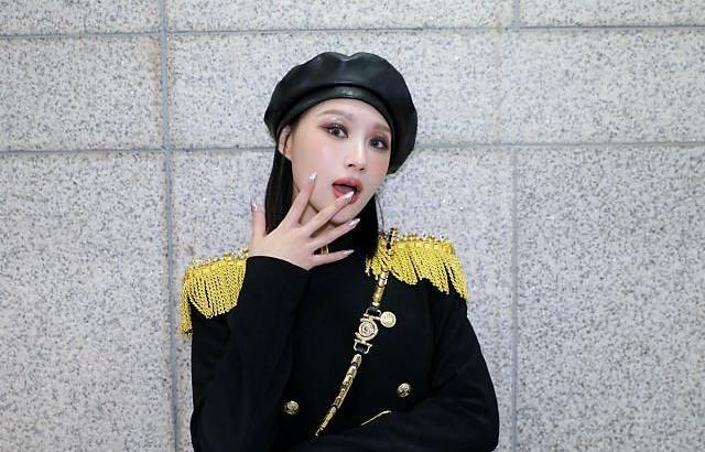 DREAMCATCHER SIYEON