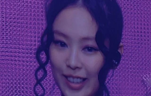 BLACKPINK JENNIE