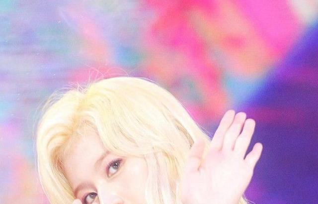트와이스 사나