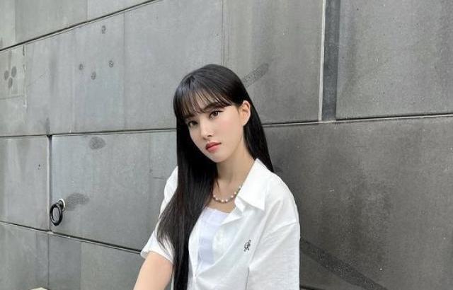 스테이씨 윤