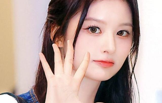 설윤