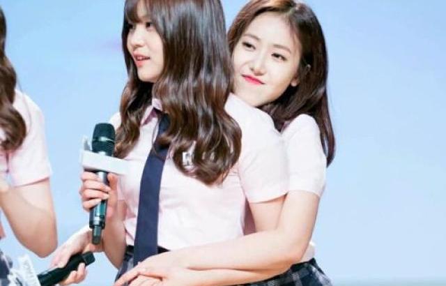 여자친구