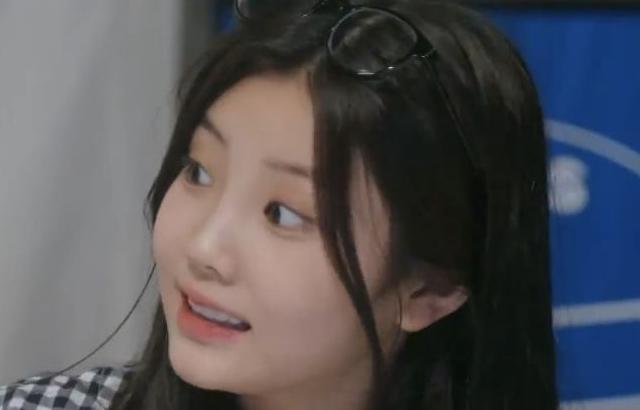 ILLIT WONHEE