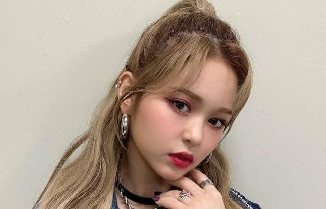 EVERGLOW 박지원