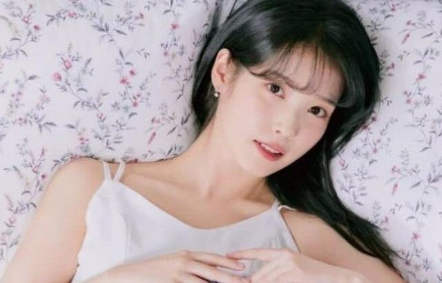 아이유 이브자리