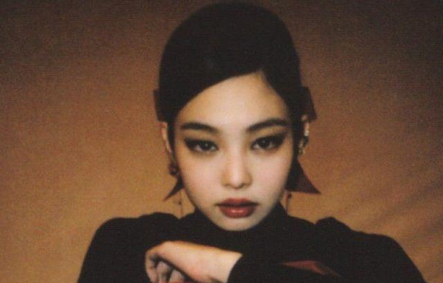 BLACKPINK JENNIE