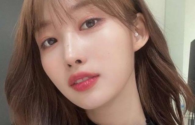 EVERGLOW SIHYEON