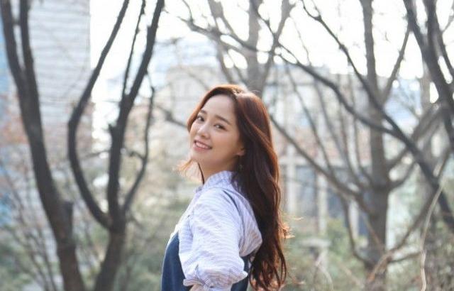 김세정