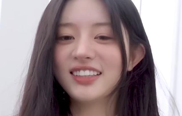ILLIT 민주