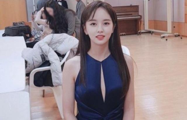 과감한 드레스"..김소현, 성숙美