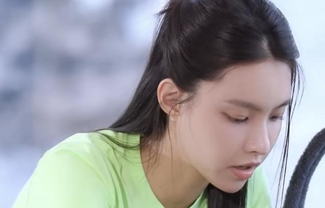 ILLIT 윤아