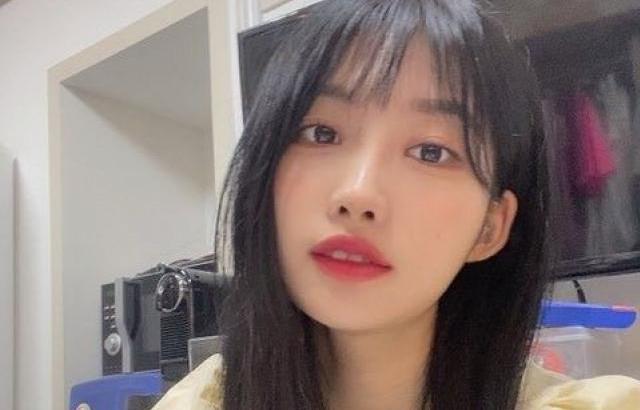 EVERGLOW Sihyeon