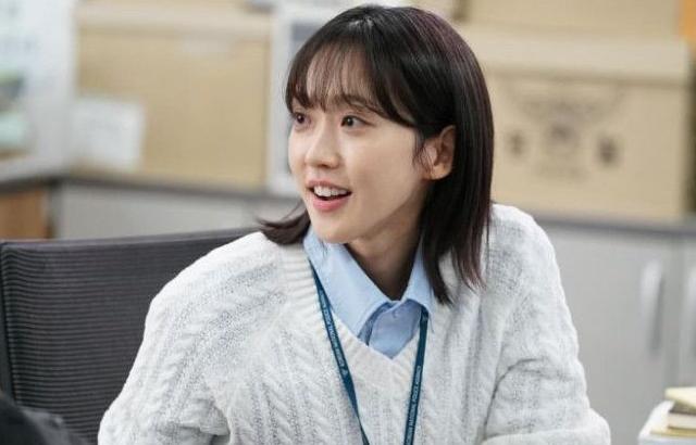 한지현