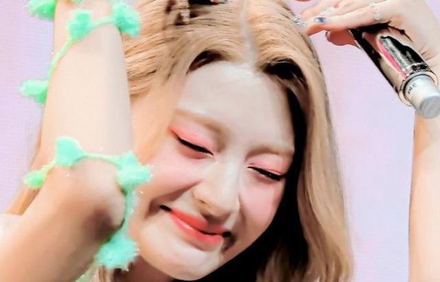 STAYC SIEUN