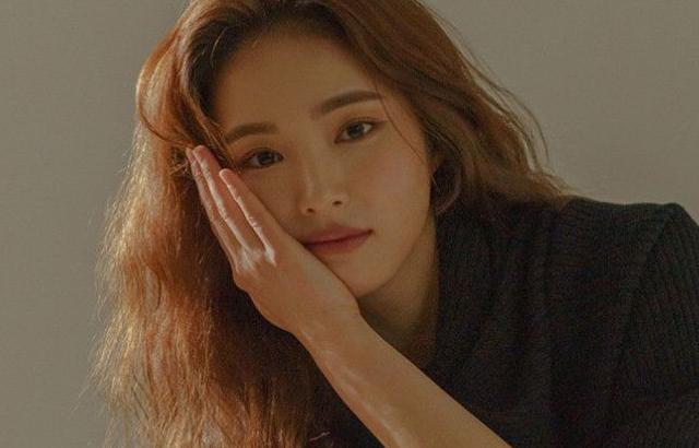 신세경 W Korea 비하인드 컷
