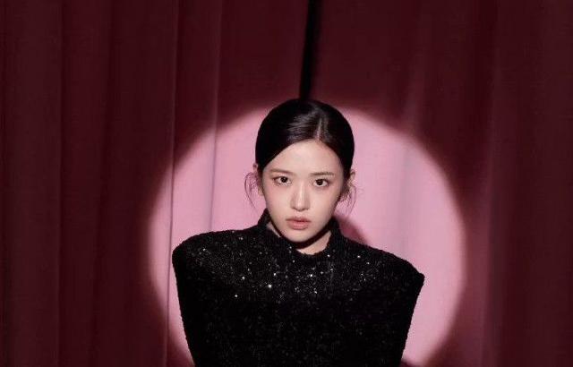 IVE YUJIN