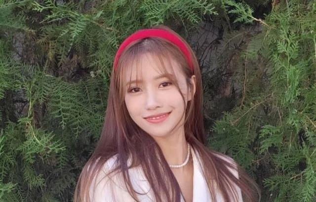 빨간 머리띠 미주