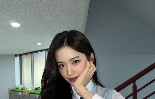 IVE YUJIN