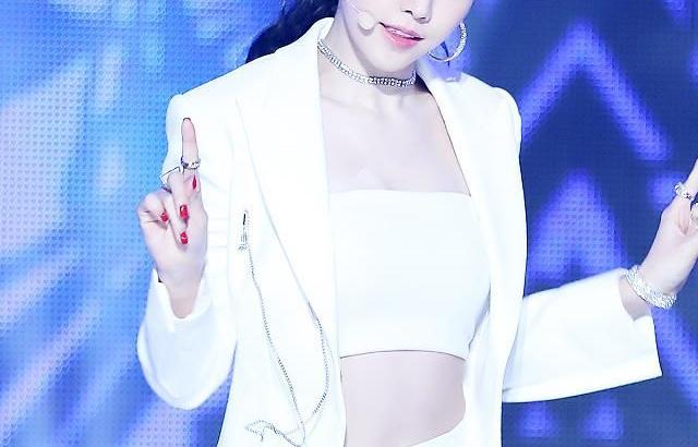손나은