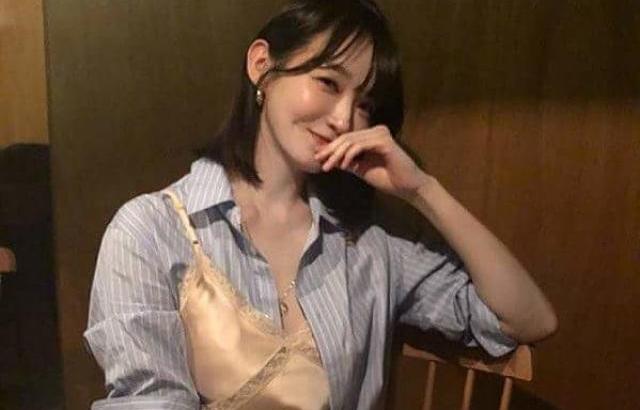 강민경 패션