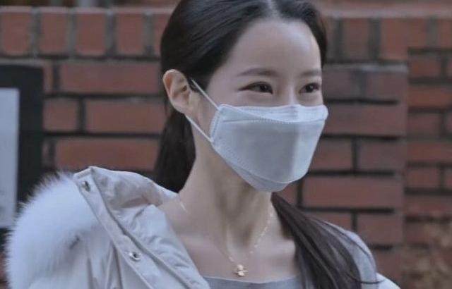 조금 충격적인 조현 근황