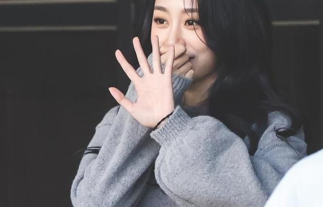 지수 몸매 라인