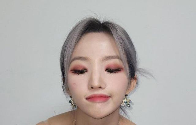 (G)I-DLE SOYEON