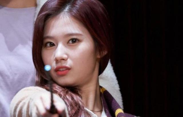 사나