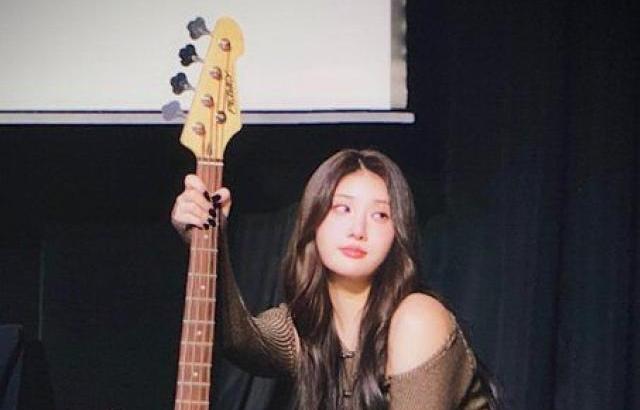 PURPLE KISS chaein