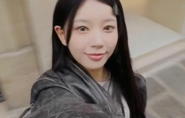 ILLIT 모카